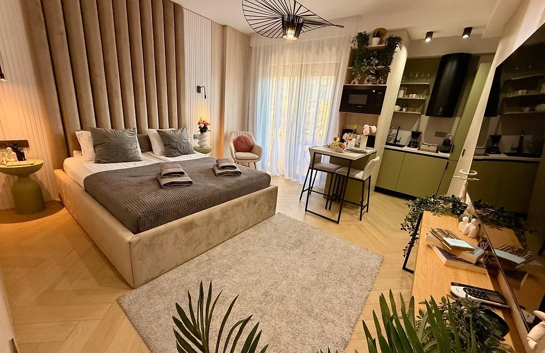Aiastay Bucharest River Apartments-1